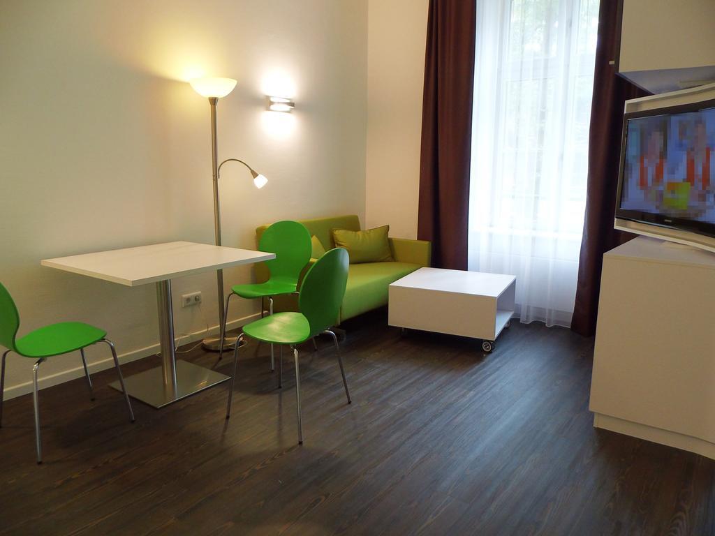 Boardinghaus Weinberg Campus Aparthotel Halle  Δωμάτιο φωτογραφία