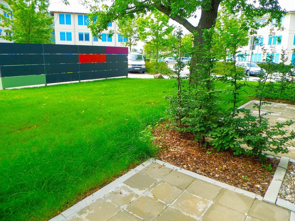 Boardinghaus Weinberg Campus Aparthotel Halle  Εξωτερικό φωτογραφία