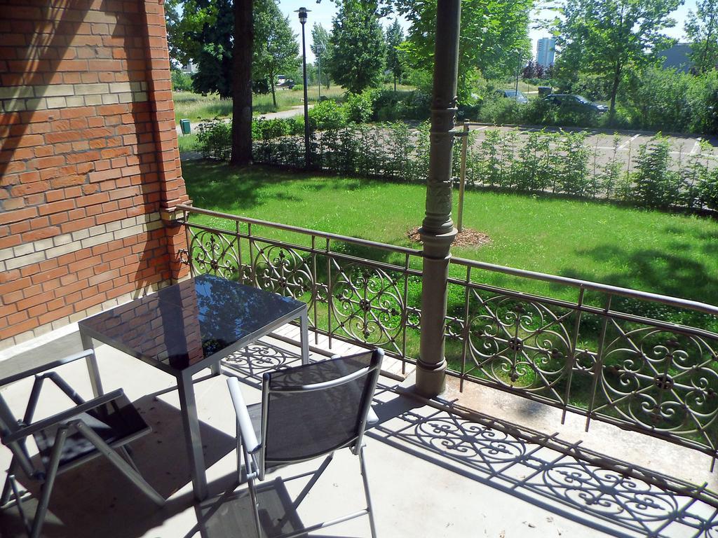 Boardinghaus Weinberg Campus Aparthotel Halle  Εξωτερικό φωτογραφία